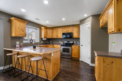 Tiny photo for 2028 MORNINGSIDE DR W, Farmington, UT 84025 (MLS # 2158072)