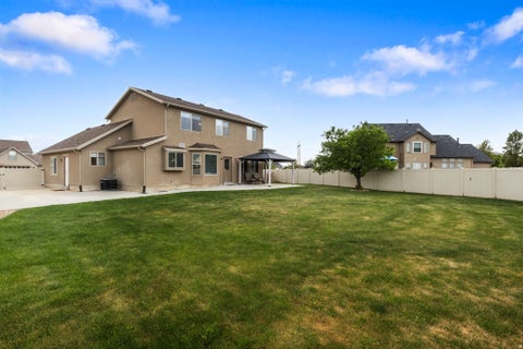 Tiny photo for 2028 MORNINGSIDE DR W, Farmington, UT 84025 (MLS # 2158072)