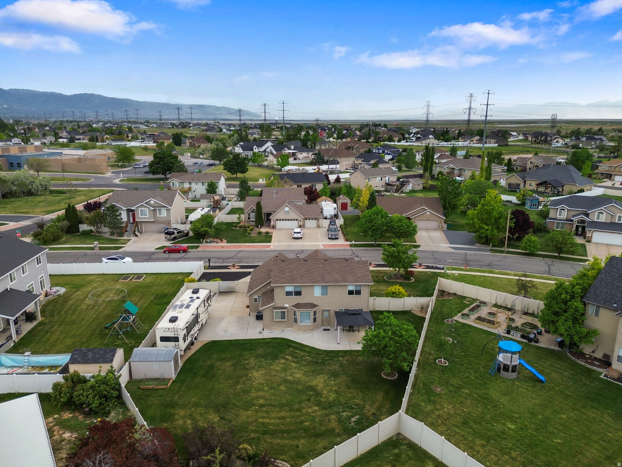 FARMINGTON RANCHES - Residential