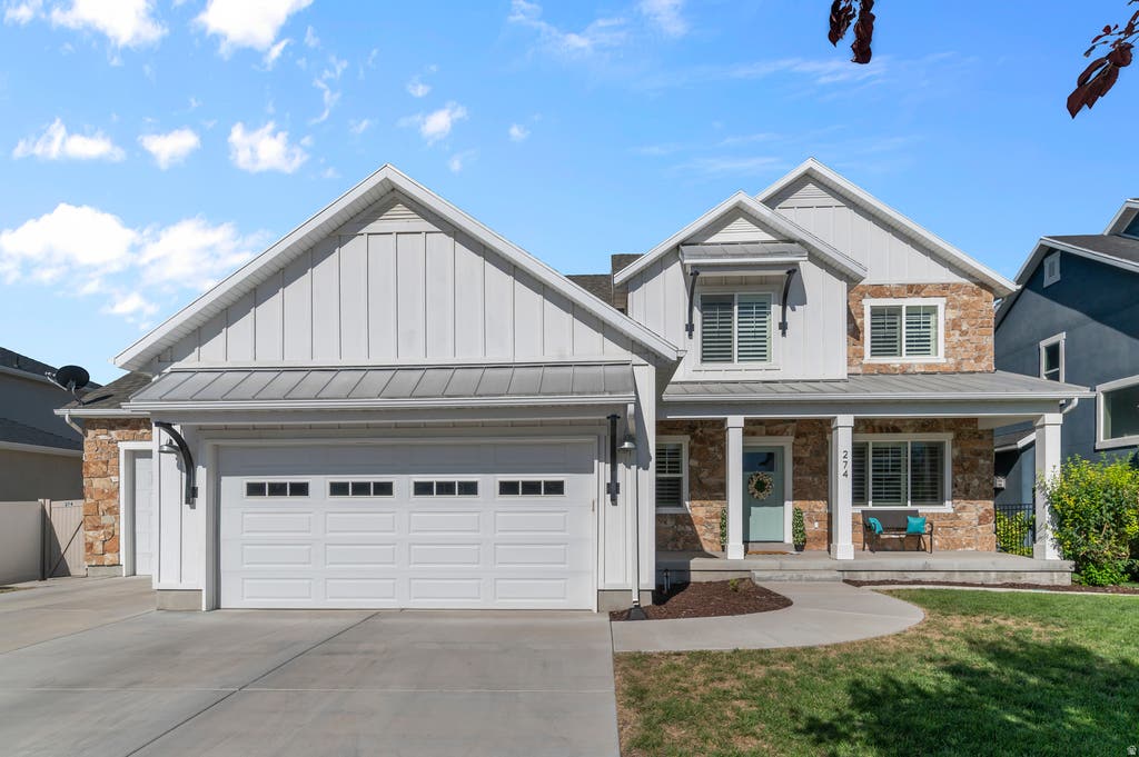 Photo of 274 S CHARDONNAY CIR, Vineyard, UT 84059 (MLS # 2180329)