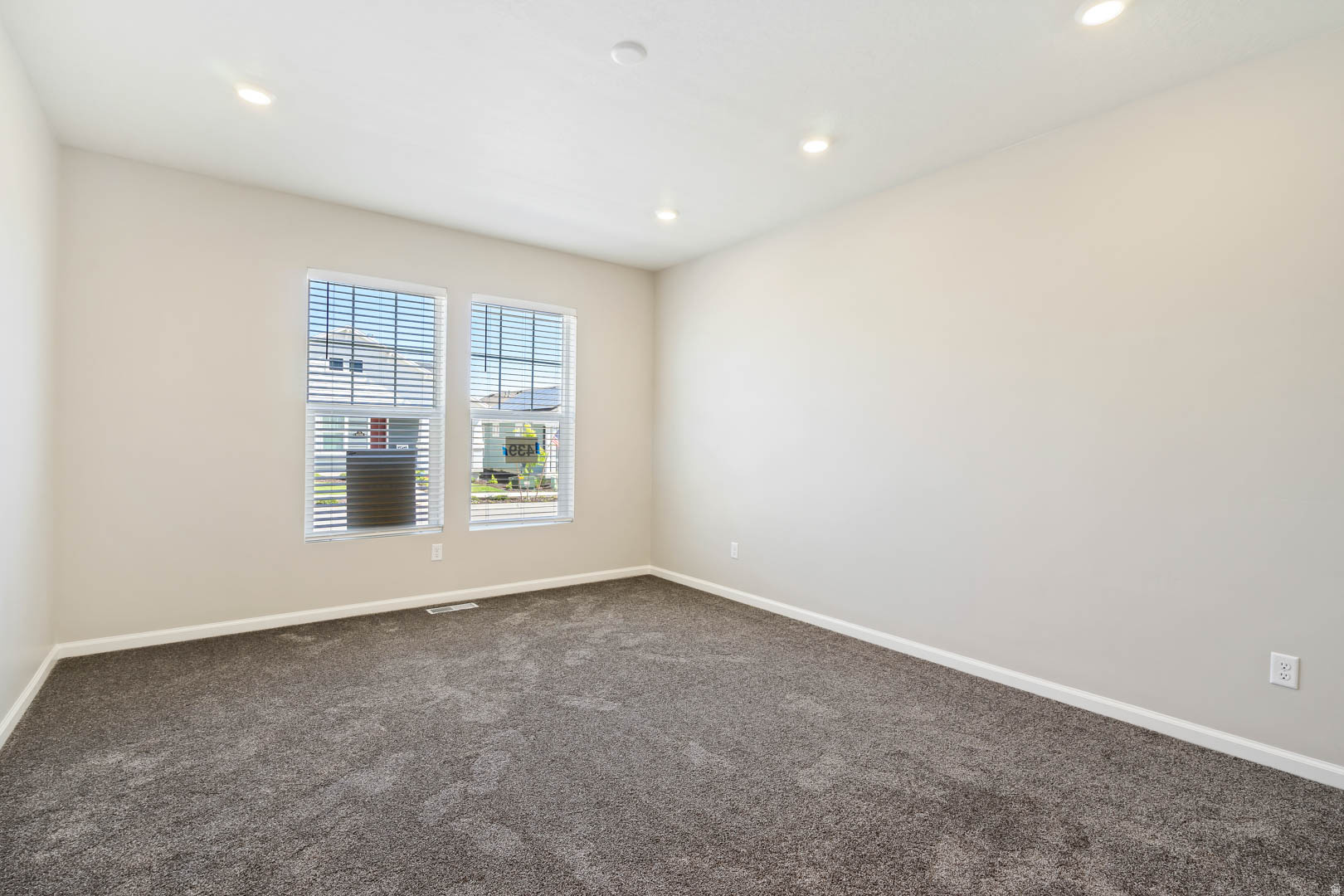 DAYBREAK SPRINGHOUSE - Residential