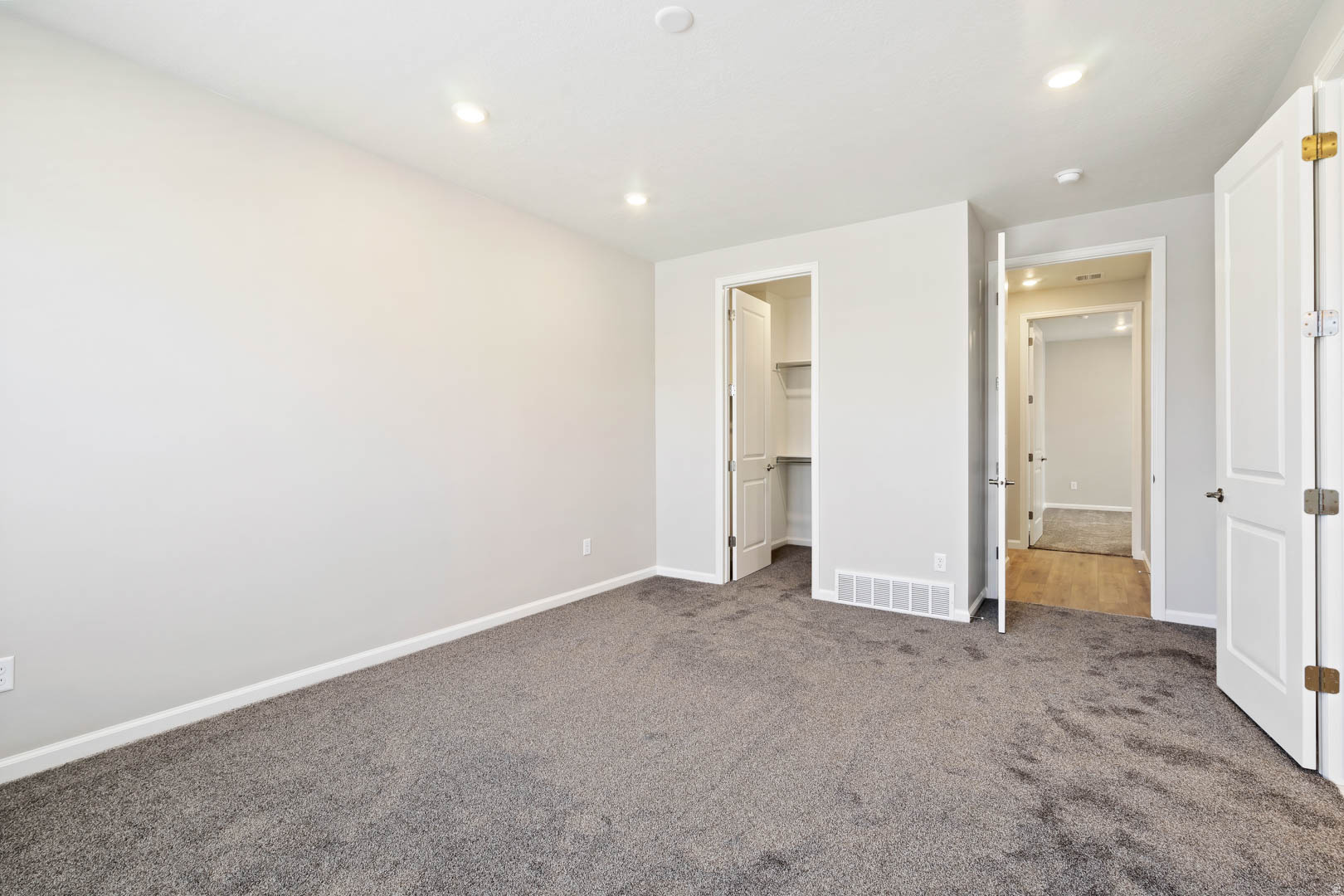 DAYBREAK SPRINGHOUSE - Residential