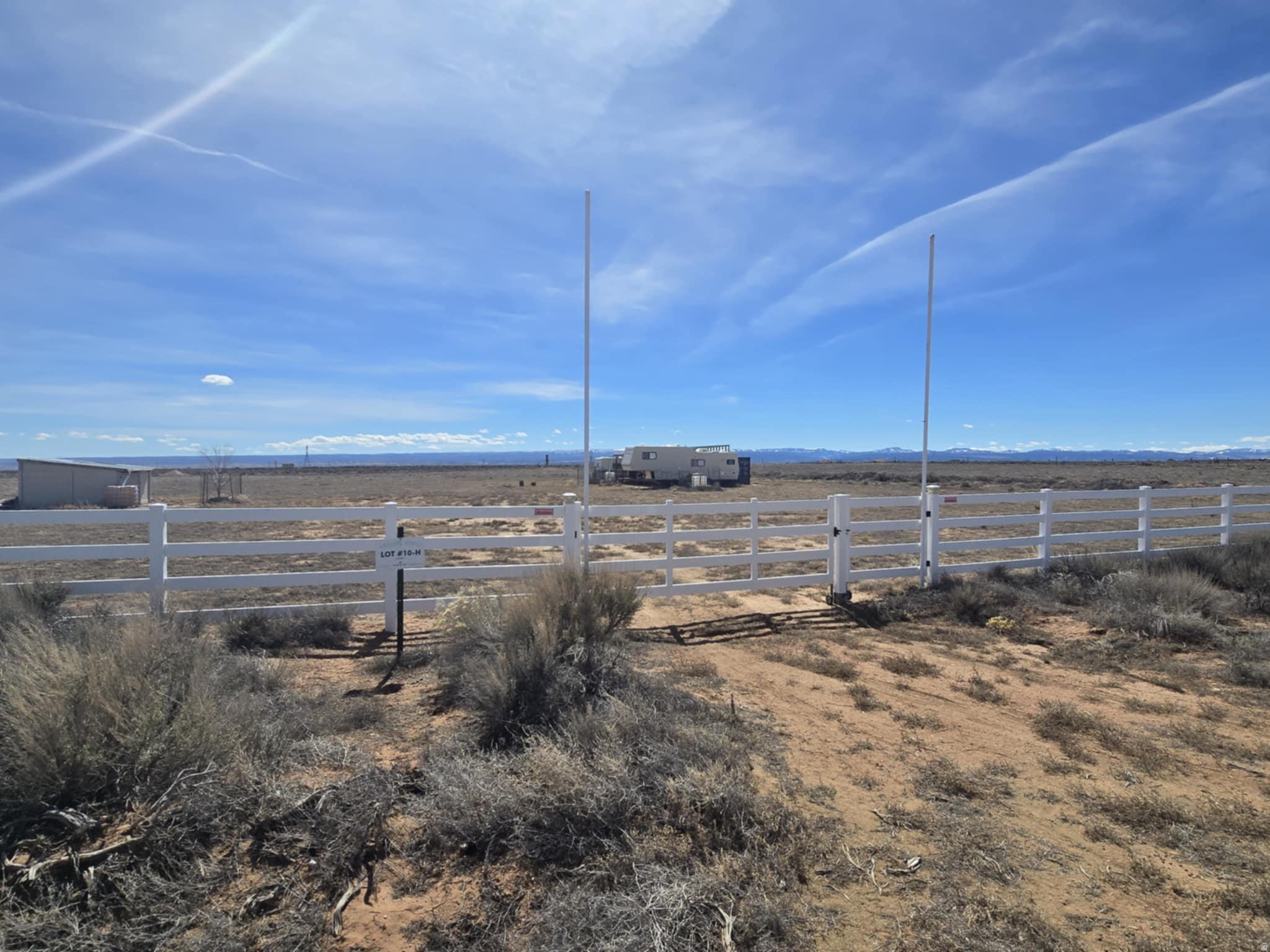 KNIGHT RANCHES - Land