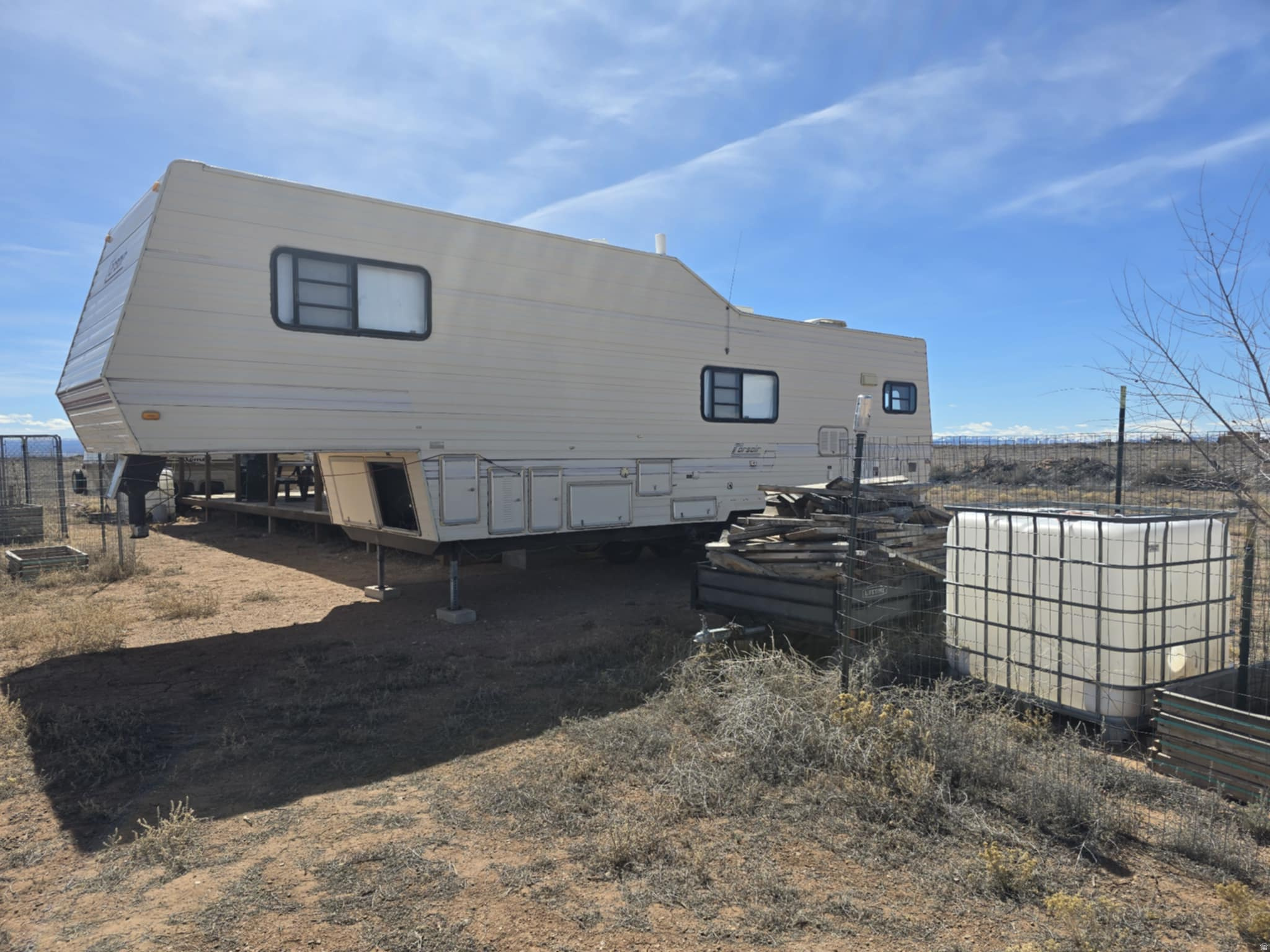 KNIGHT RANCHES - Land