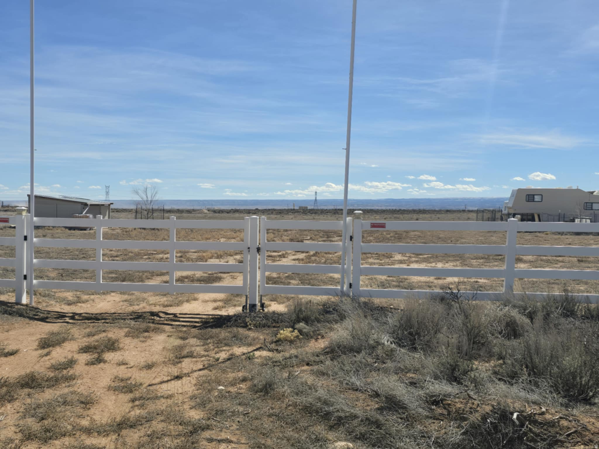 KNIGHT RANCHES - Land