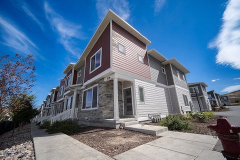 Townhouse For Sale - 3794 W Pure Nirvana Ln<br/> Herriman, UT 84096