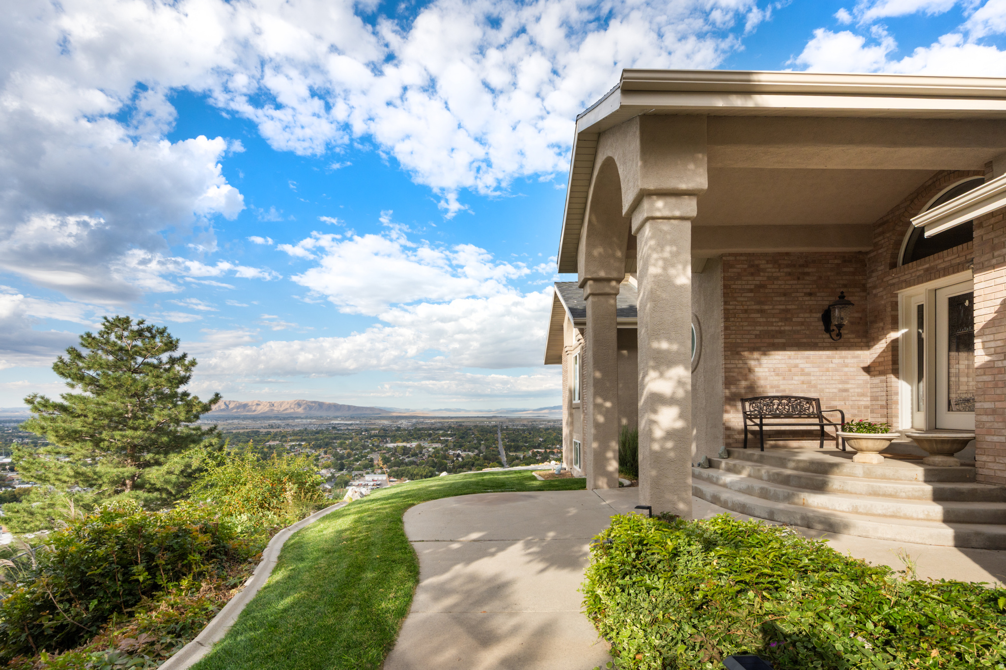 SPRING OAKS - Residential