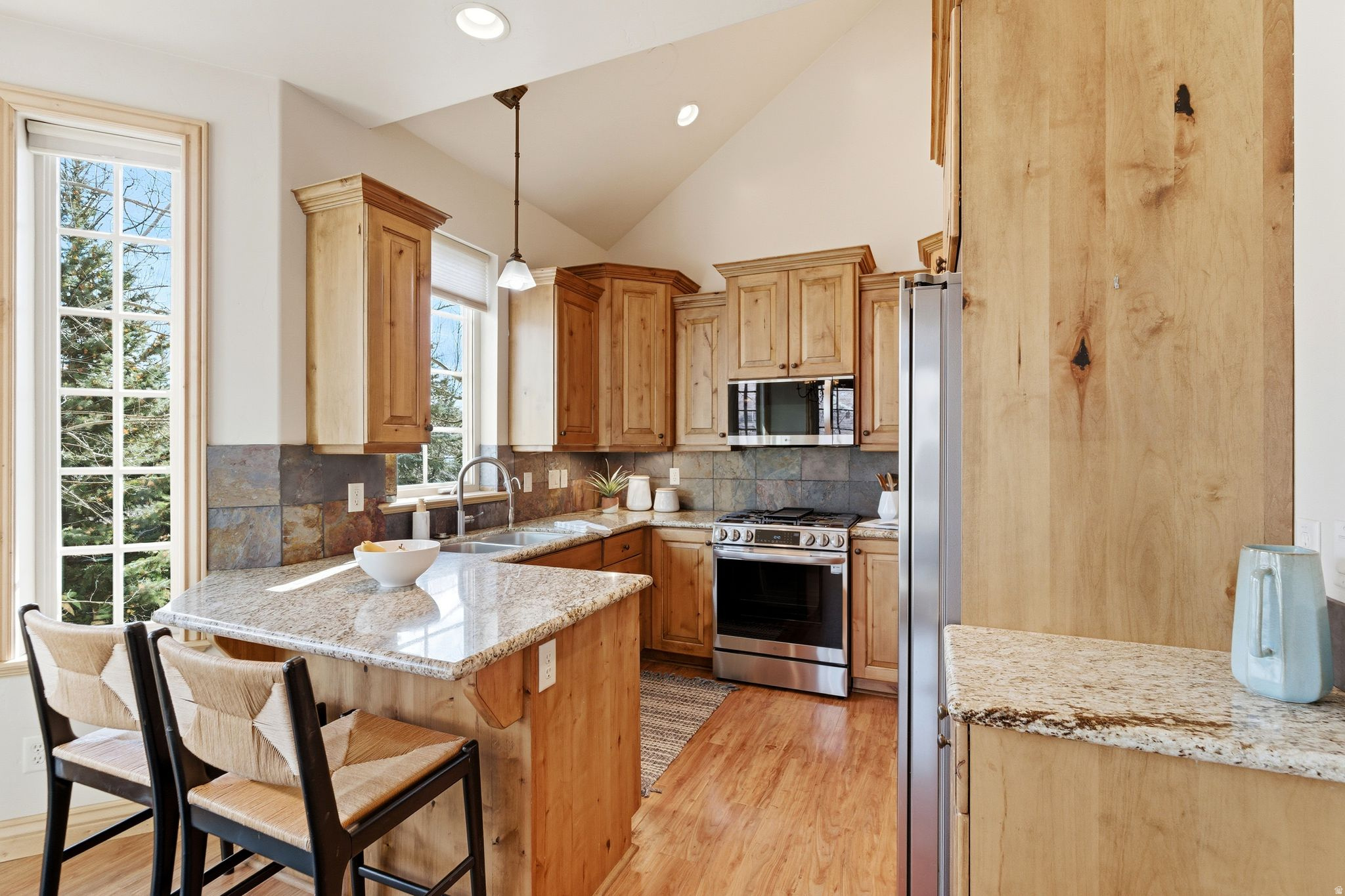 CANYON LINKS - Residential