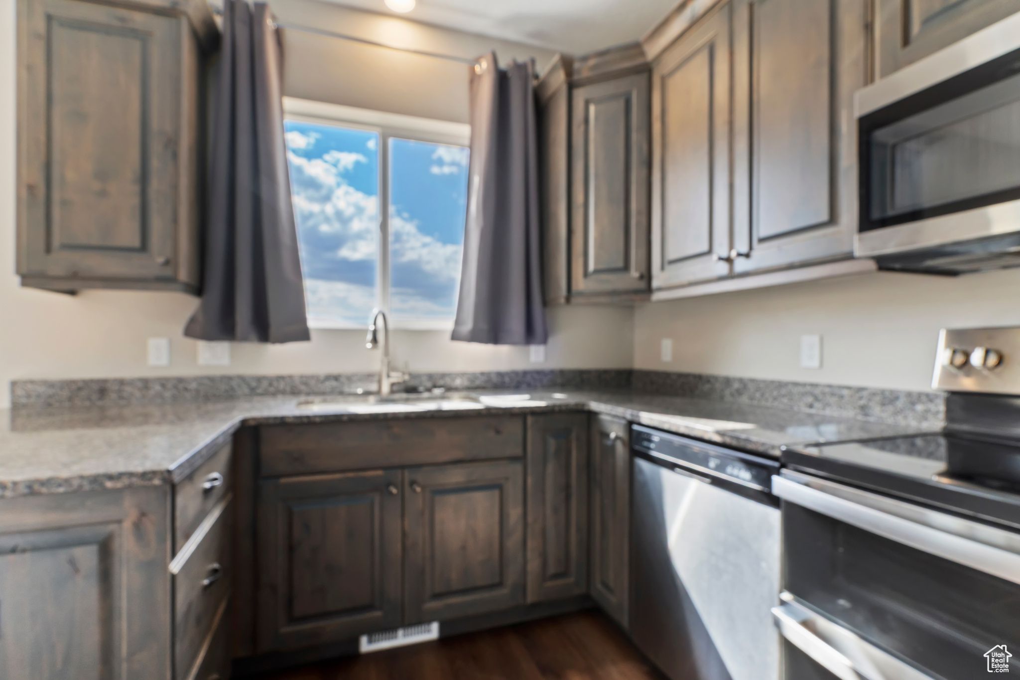SKYLINE RIDGE SUBDIVISION - Residential