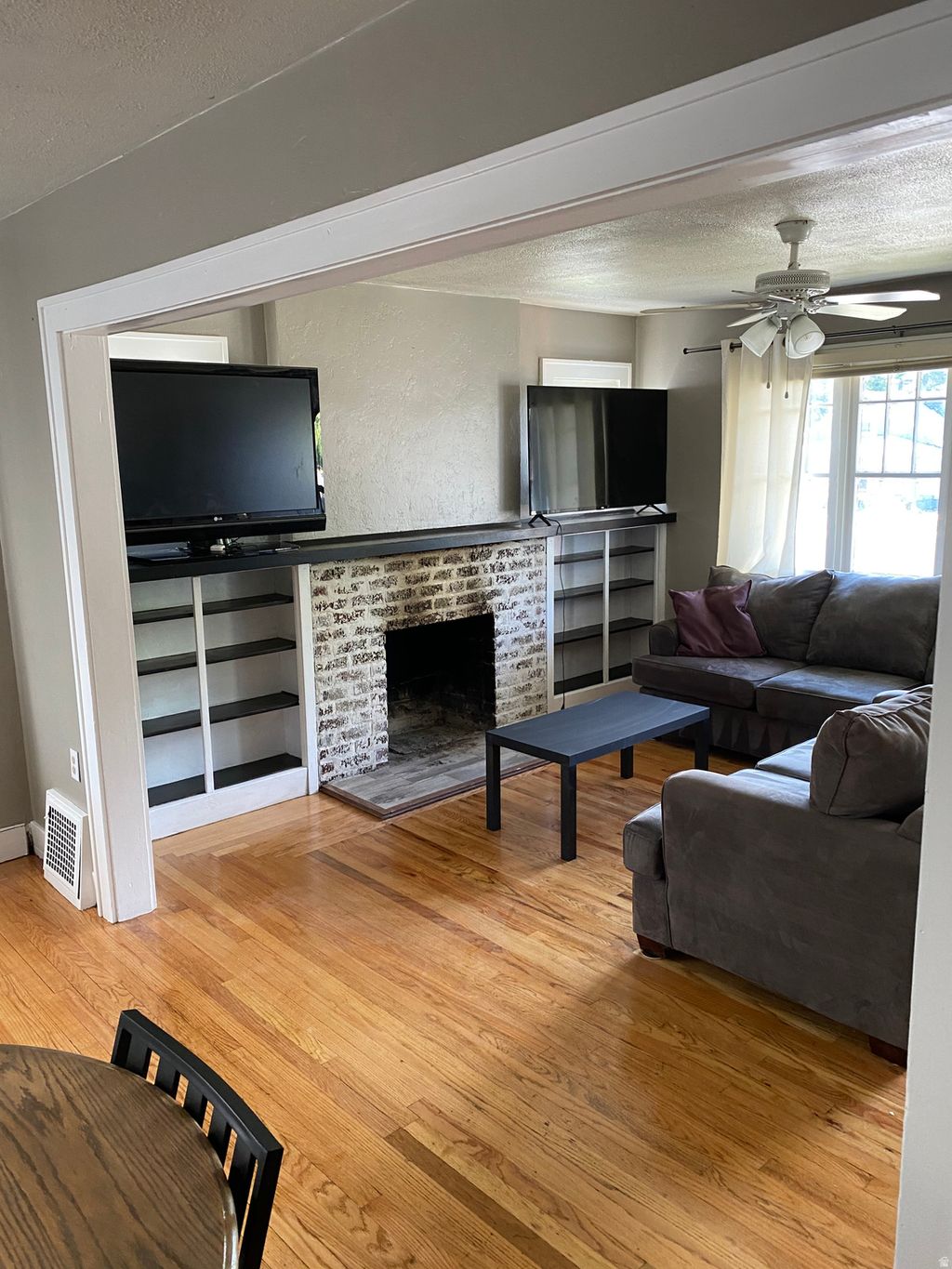 Photo of 340 E 400 N, Logan, UT 84321 (MLS # 2140231)