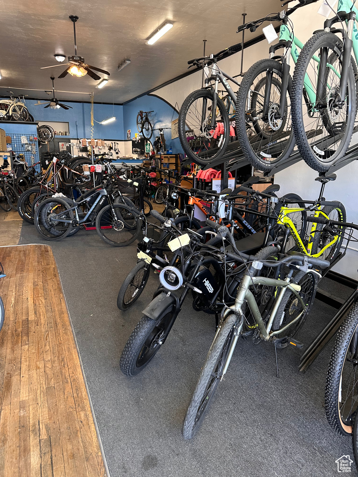 BOULDER ADDITION - Commercial Sale