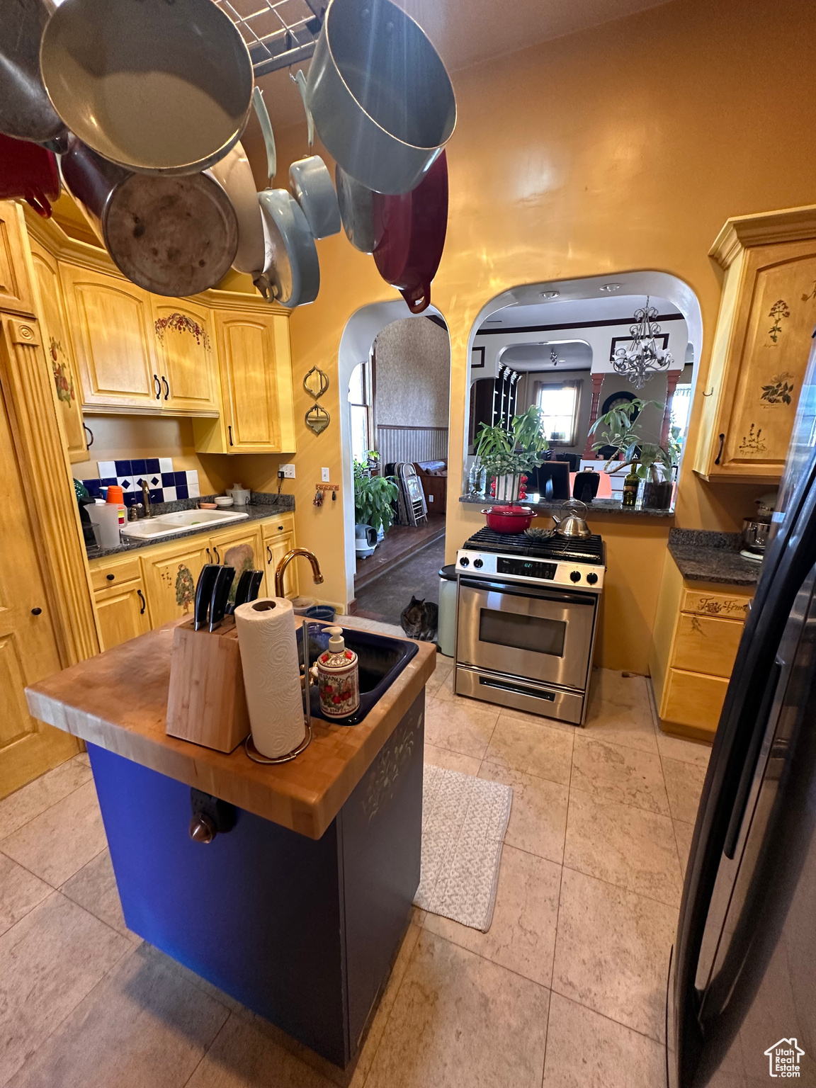 BOULDER ADDITION - Commercial Sale