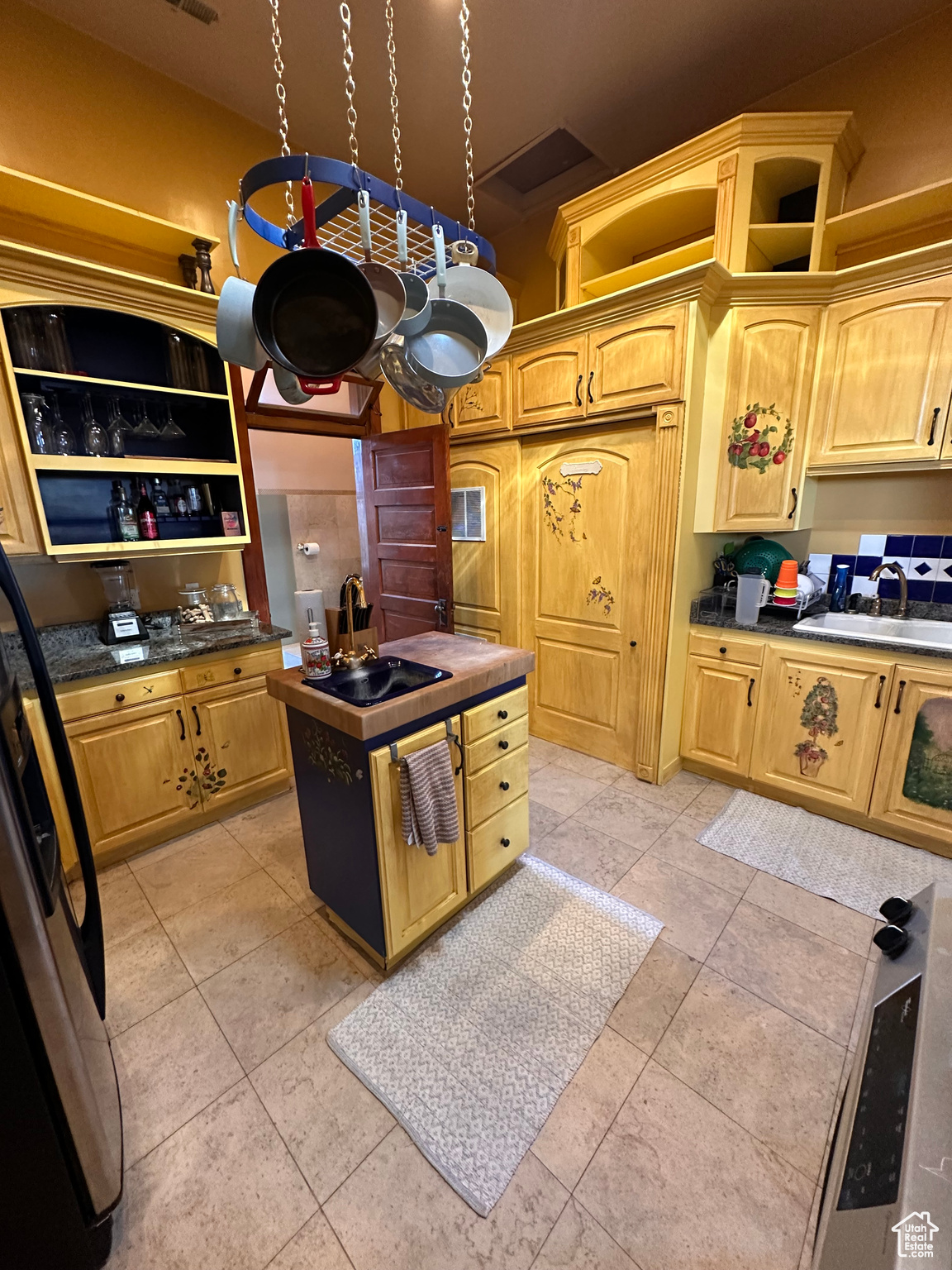 BOULDER ADDITION - Commercial Sale