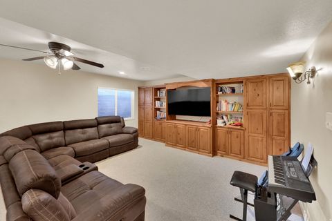 Tiny photo for 9298 N DEERFIELD CIR, Eagle Mountain, UT 84005 (MLS # 2142692)