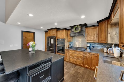 Tiny photo for 9298 N DEERFIELD CIR, Eagle Mountain, UT 84005 (MLS # 2142692)