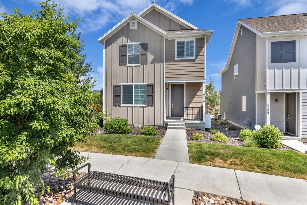 Photo of 6776 SILVER CREEK DR, Park City, UT 84098 (MLS # 2167984)
