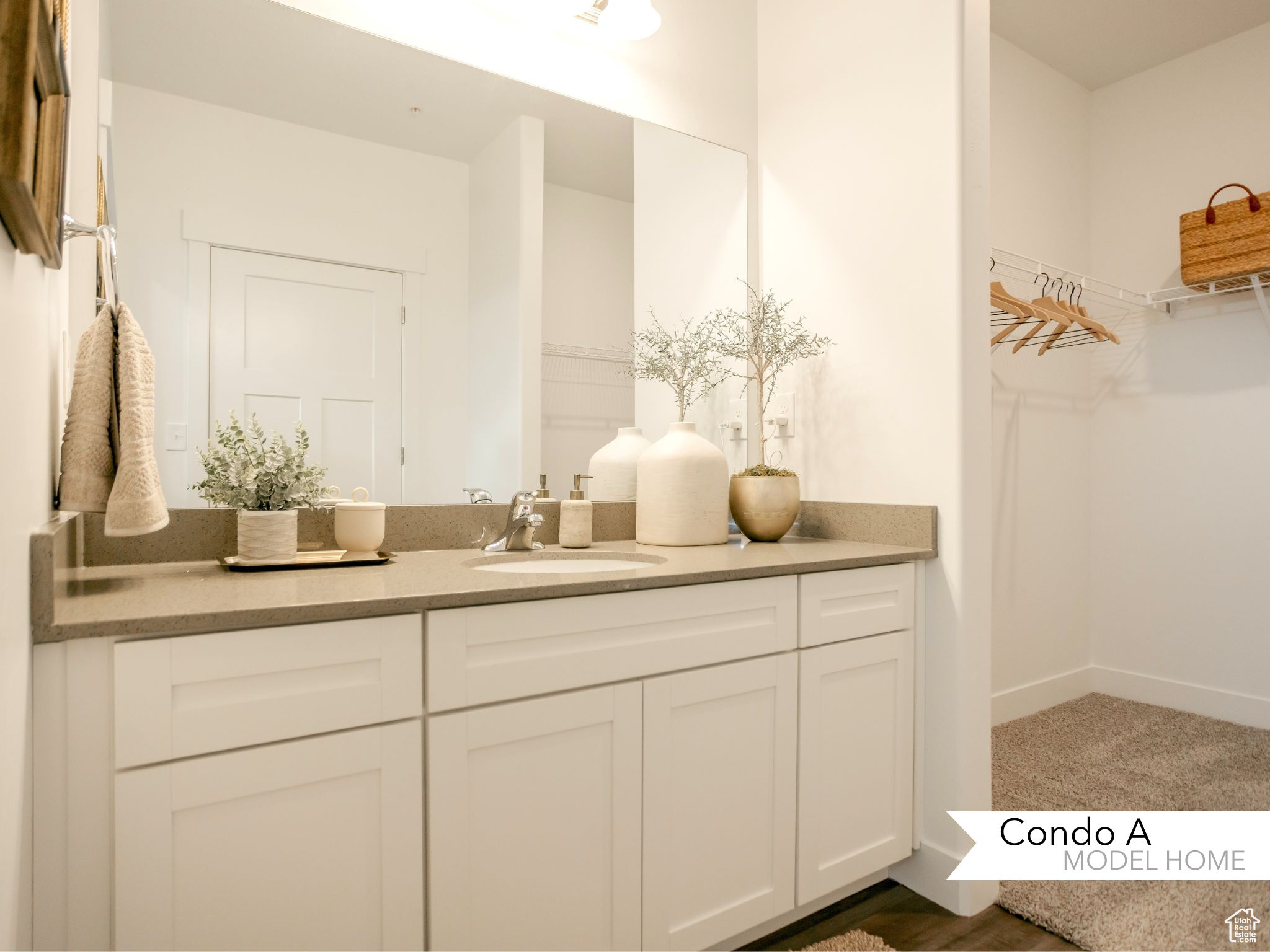 13713 S Hanley Ln #EE202, Riverton, Utah image 13