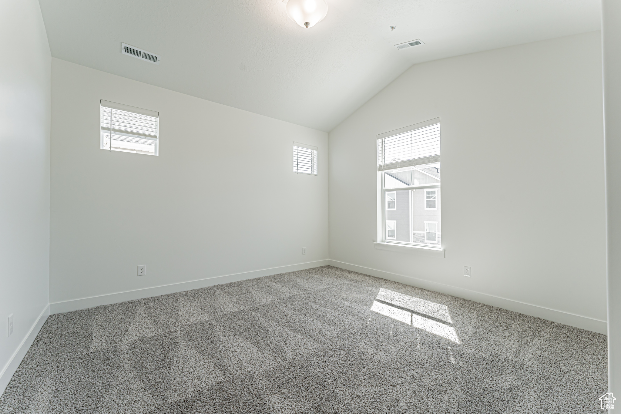 MOUNTAIN RIDGE - Residential