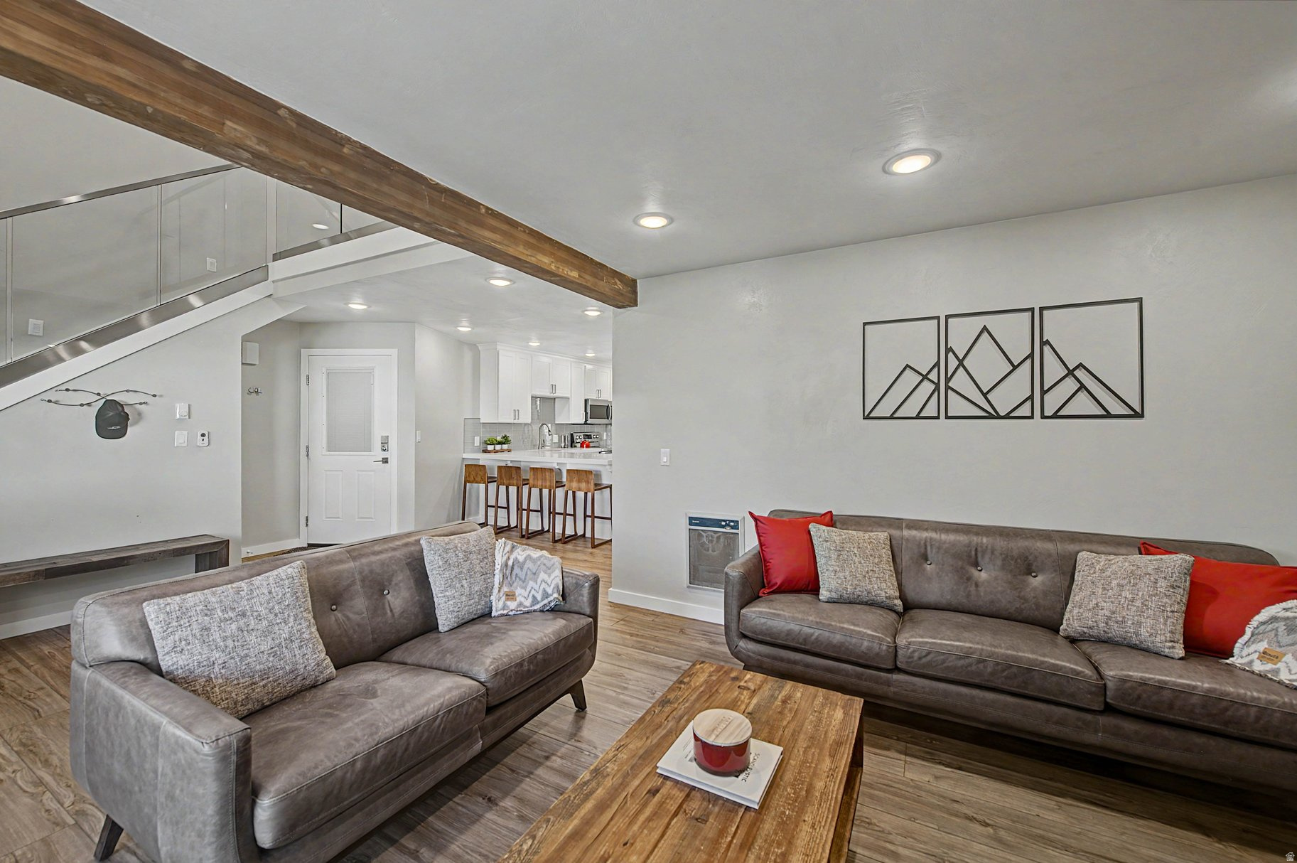 EVERGREEN CONDO - Residential