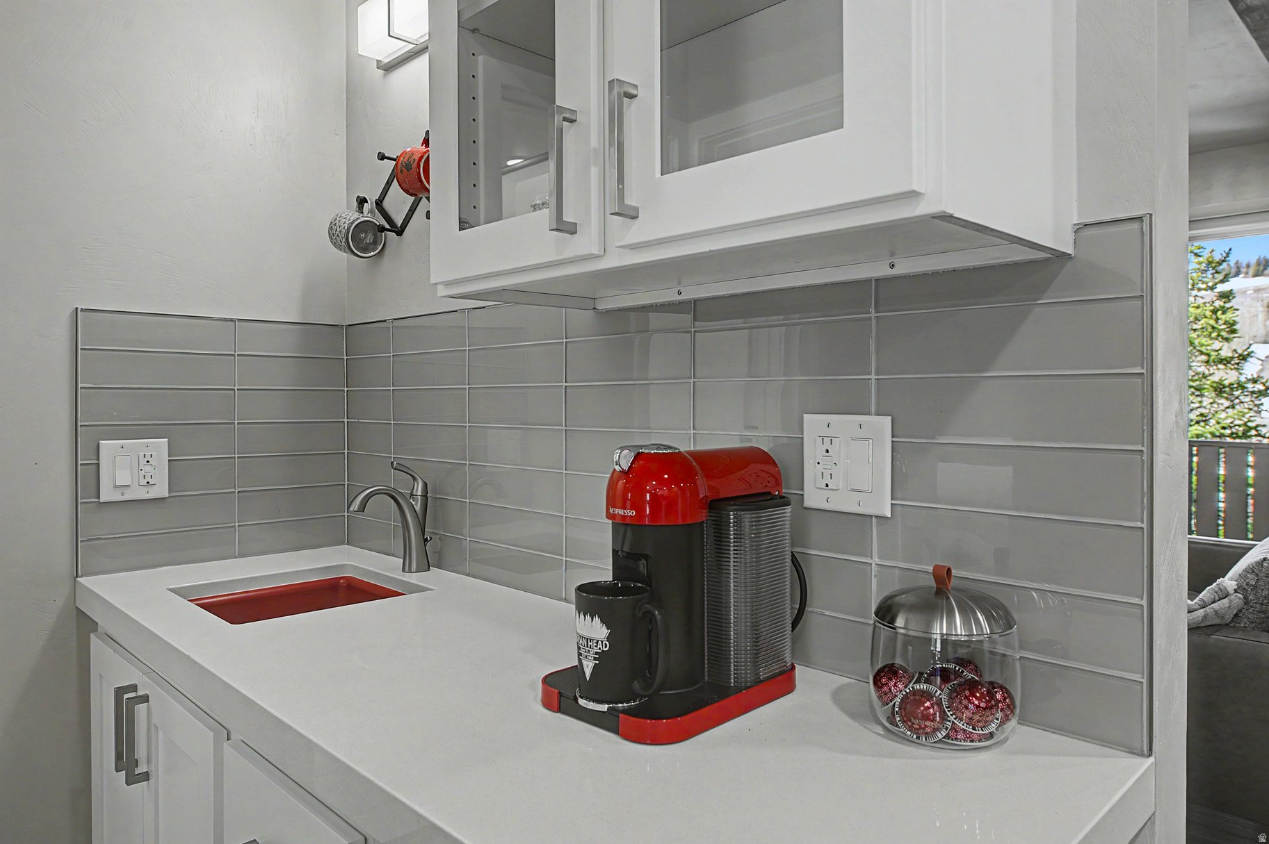 EVERGREEN CONDO - Residential