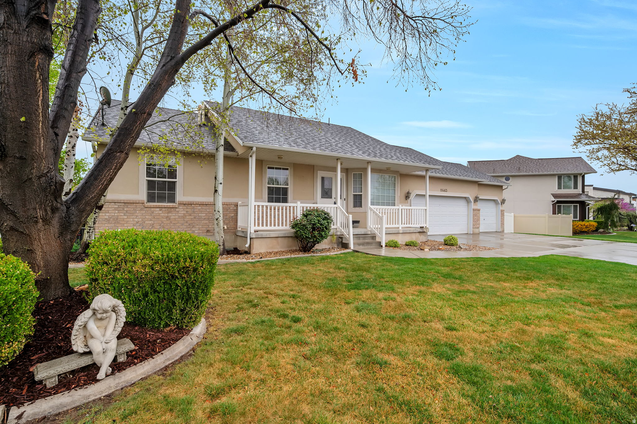 CRABAPPLE COVE - Residential