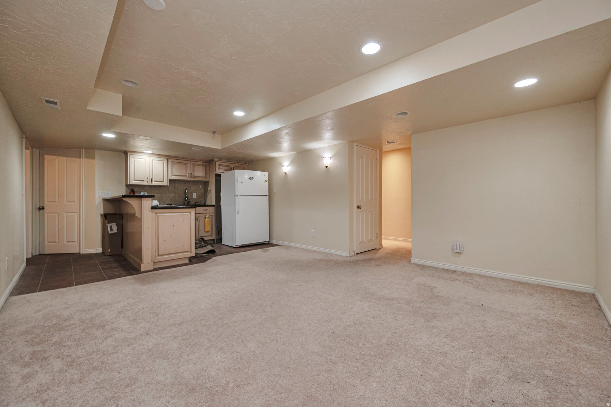 CRABAPPLE COVE - Residential