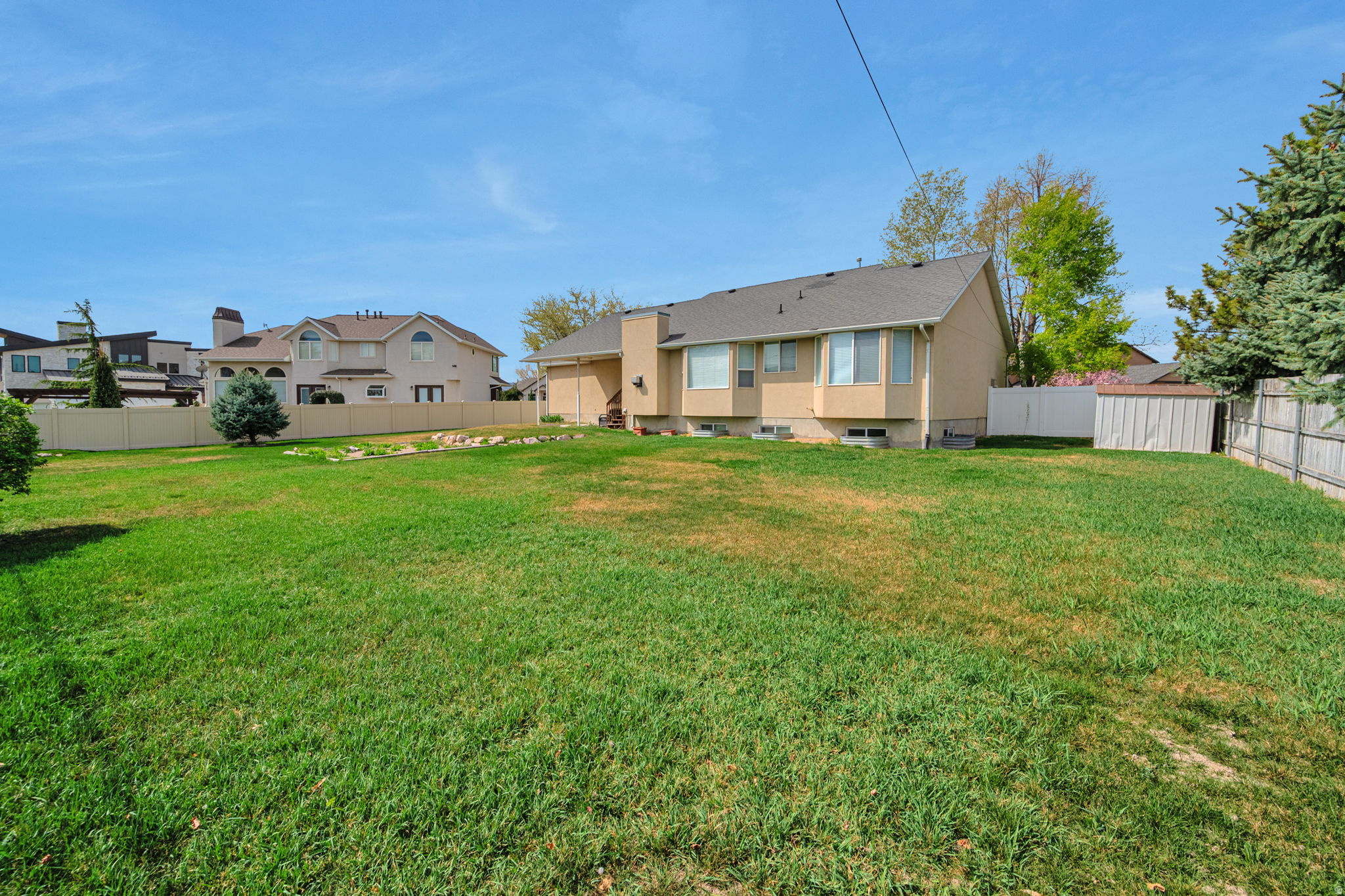 CRABAPPLE COVE - Residential