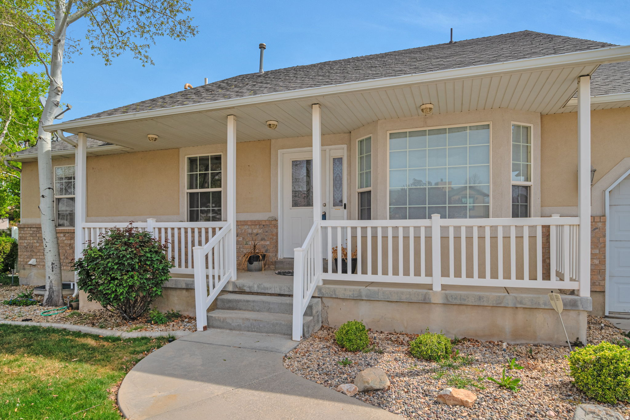 CRABAPPLE COVE - Residential