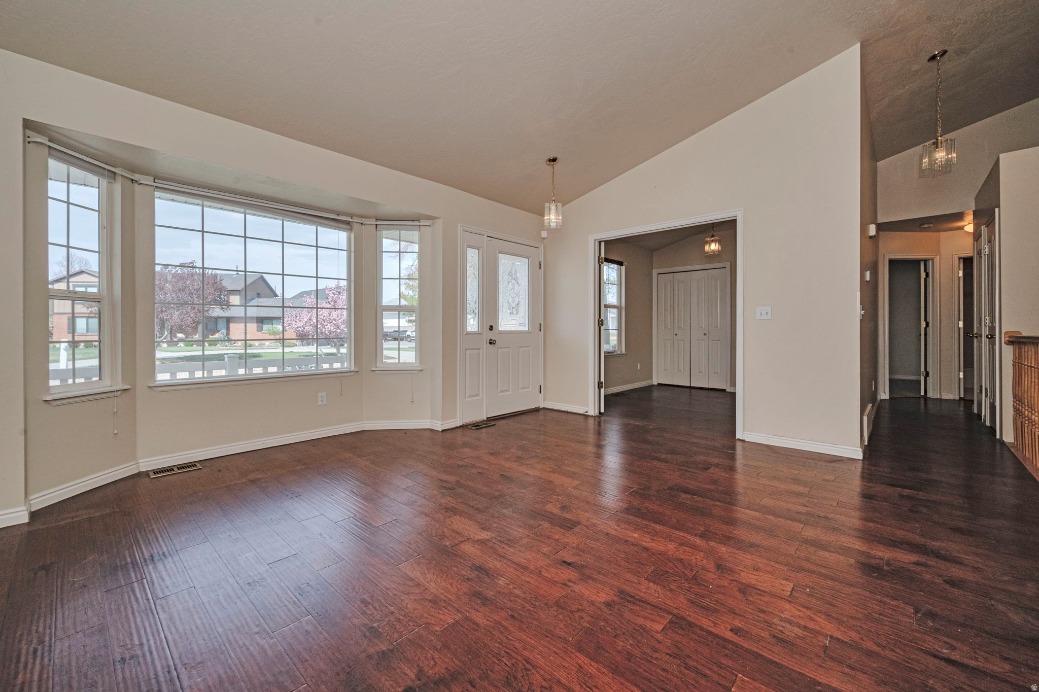 CRABAPPLE COVE - Residential