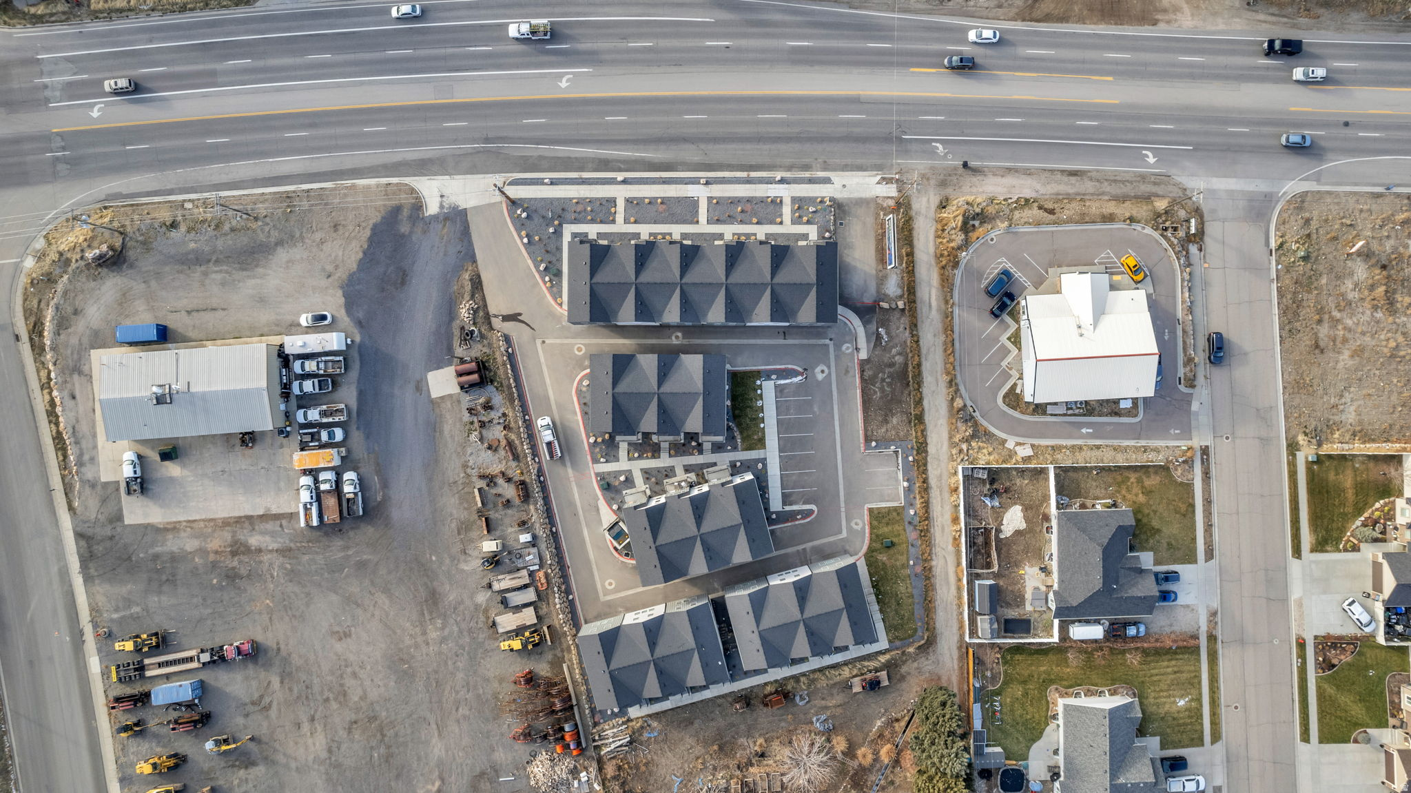 LAKE POINTE - Residential