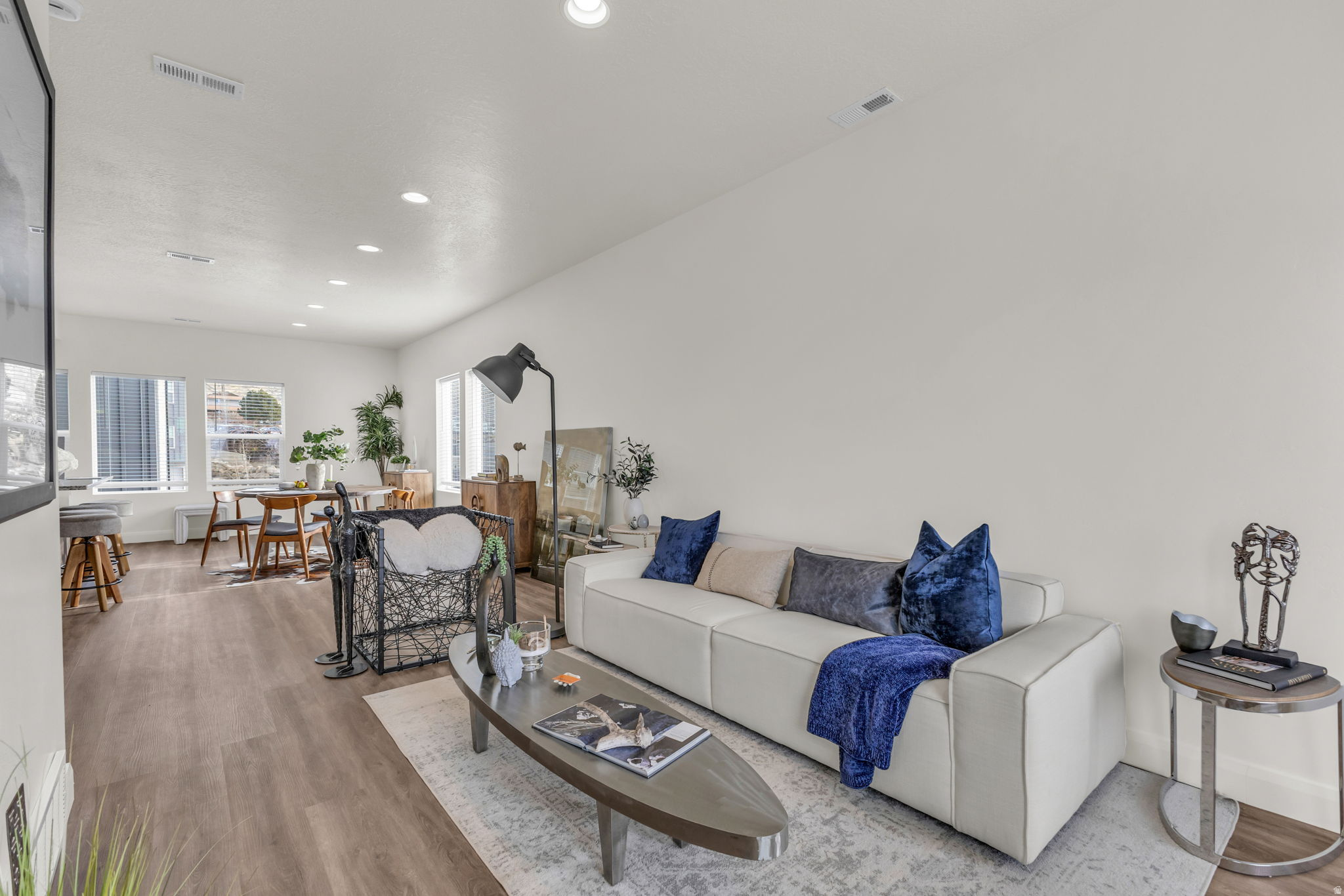 LAKE POINTE - Residential