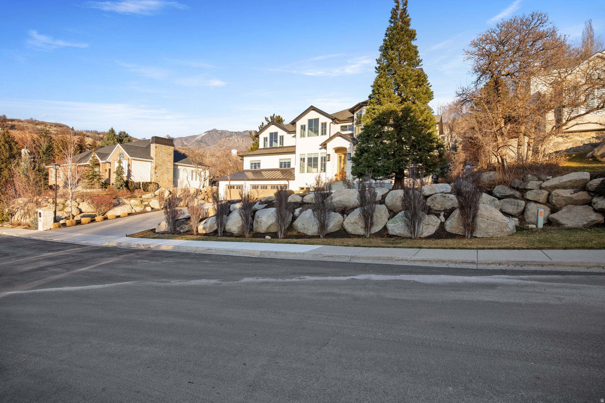 STONE RIDGE - Residential