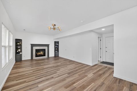 Tiny photo for 1029 N 250 W, American Fork, UT 84003 (MLS # 2139680)