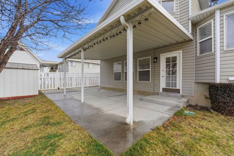 Tiny photo for 1029 N 250 W, American Fork, UT 84003 (MLS # 2139680)