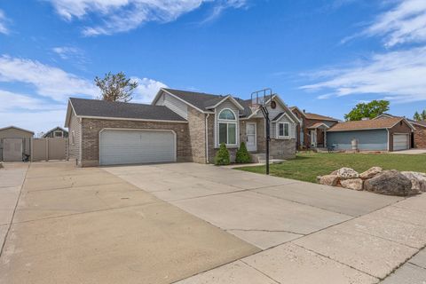 Tiny photo for 4933 S 3900 W, Roy, UT 84067 (MLS # 2152125)