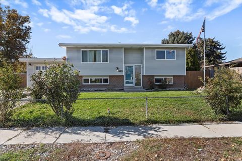 Tiny photo for 7150 S CAMELOT WAY, West Jordan, UT 84084 (MLS # 2120489)