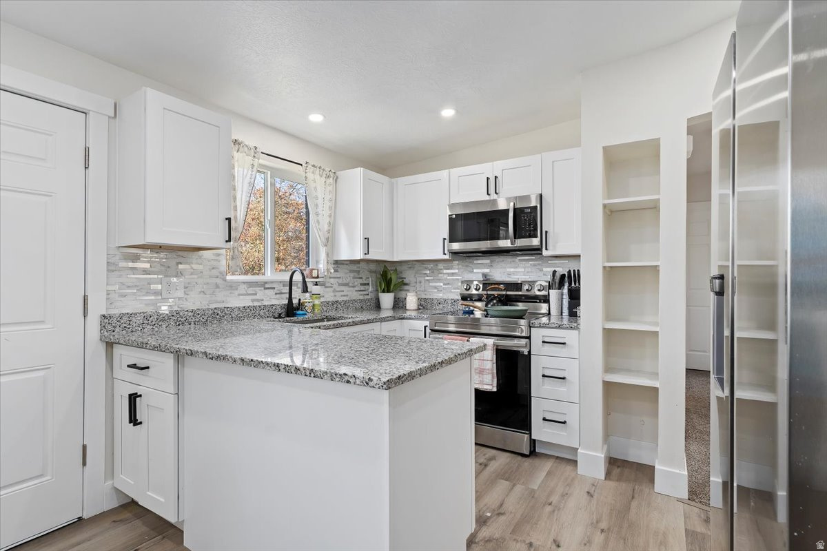 CAMELOT SUB - Residential