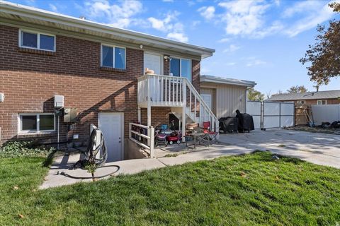 Tiny photo for 7150 S CAMELOT WAY, West Jordan, UT 84084 (MLS # 2120489)