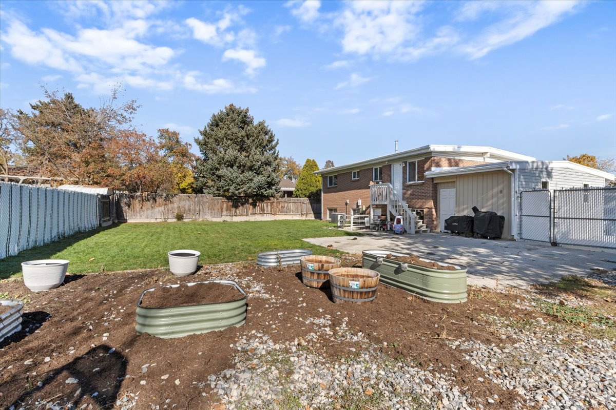 CAMELOT SUB - Residential