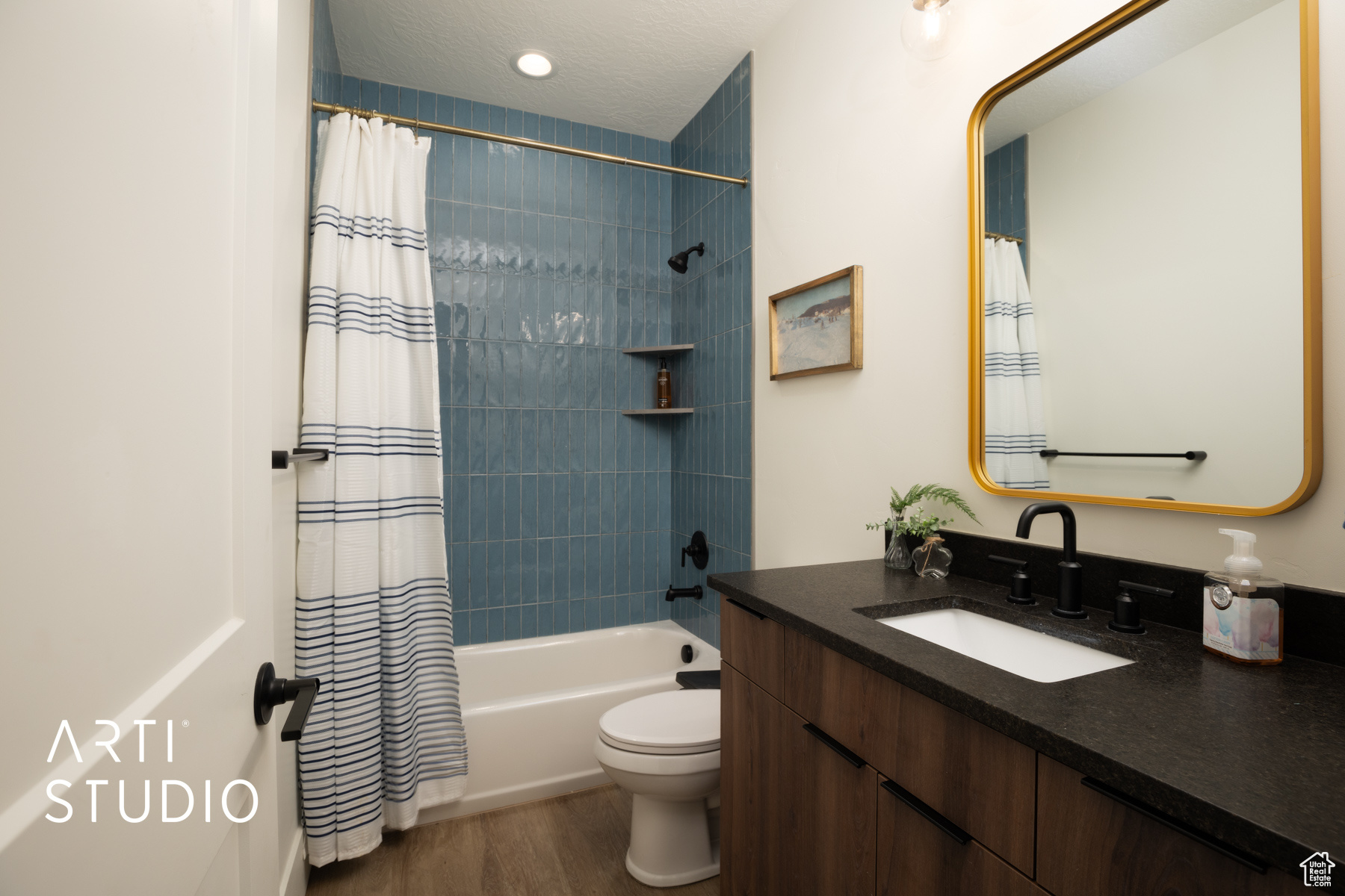 TIMBER LAKES - Residential