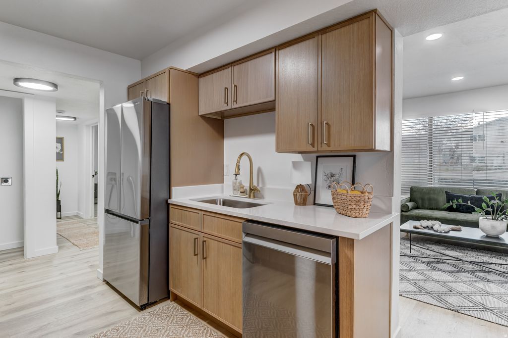 Photo of 1861 W 600 N #7, Salt Lake City, UT 84116 (MLS # 2137106)