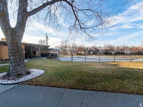 Tiny photo for 241 E VAGABOND DR #136, Murray, UT 84107 (MLS # 2136979)