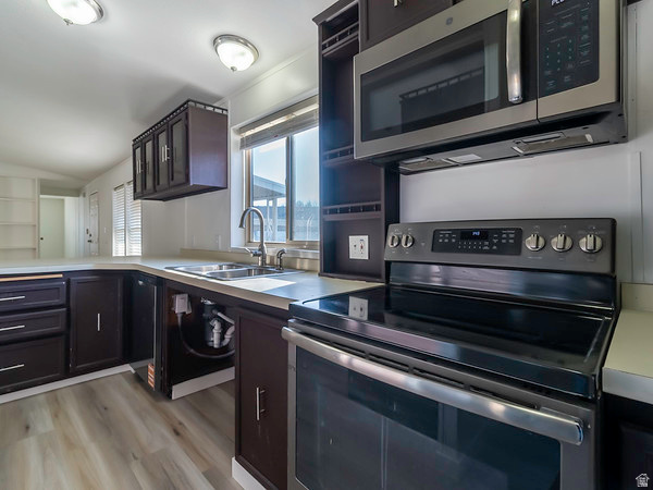 COTTONWOOD COVES - Residential