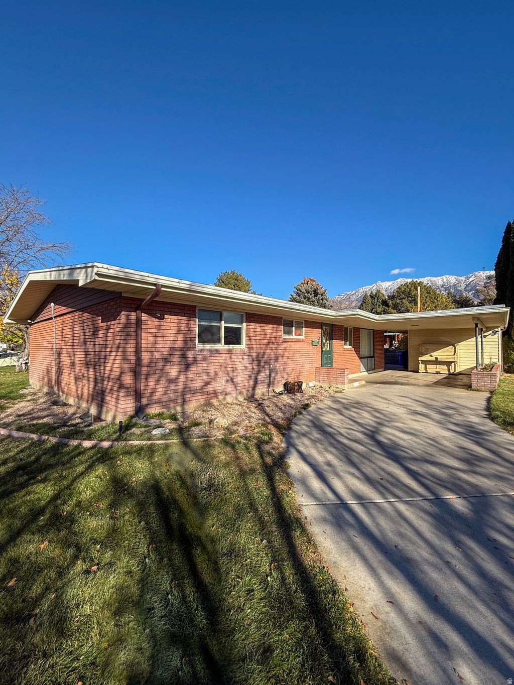 Photo of 483 E 400 S, Orem, UT 84097 (MLS # 2125148)