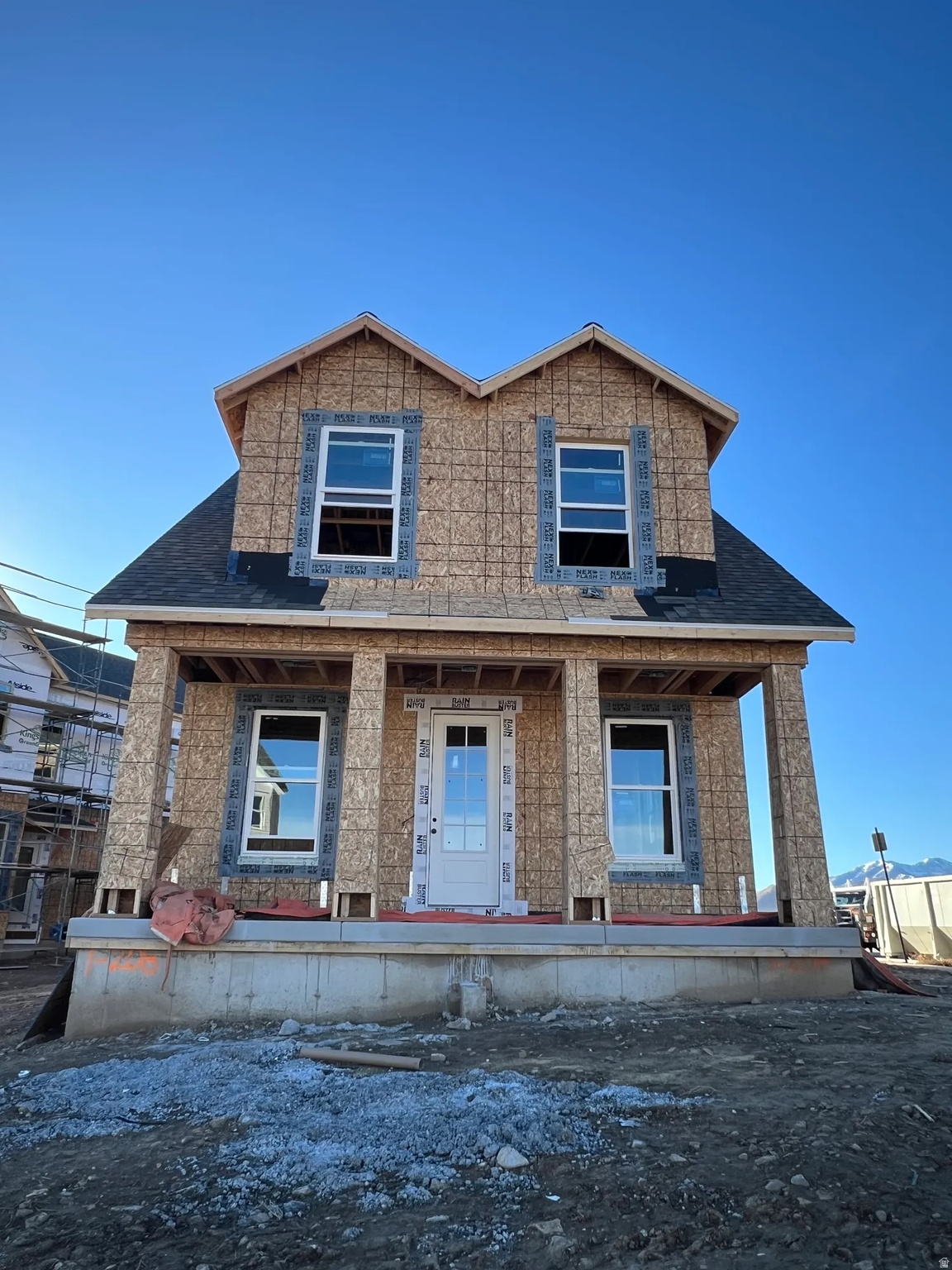 DAYBREAK - Residential