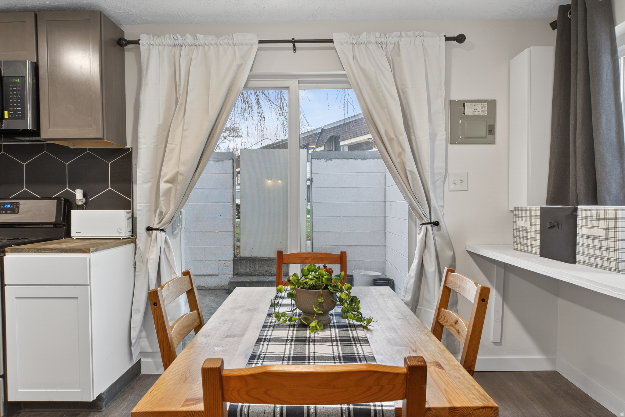 CASTLEBROOK - Residential