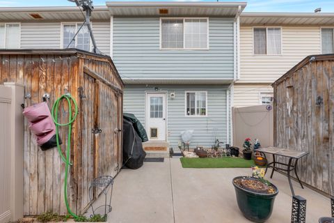 Tiny photo for 288 E 900 S, Payson, UT 84651 (MLS # 2137769)