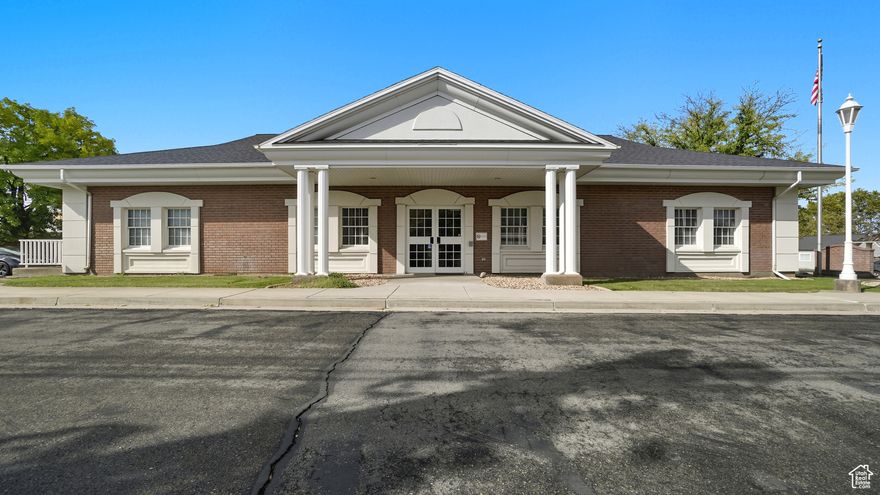 Prime 8,000 SF commercial building just off Main Street. Recently renovated interior delivers a clean, move-in ready environment with modern finishes and efficient layout. Onsite solar reduces operating costs. Excellent visibility and convenient access to downtown amenities and major corridors. Flexible footprint suits office, retail, studio, or specialty use. Buyer/tenant to verify use and measurements.