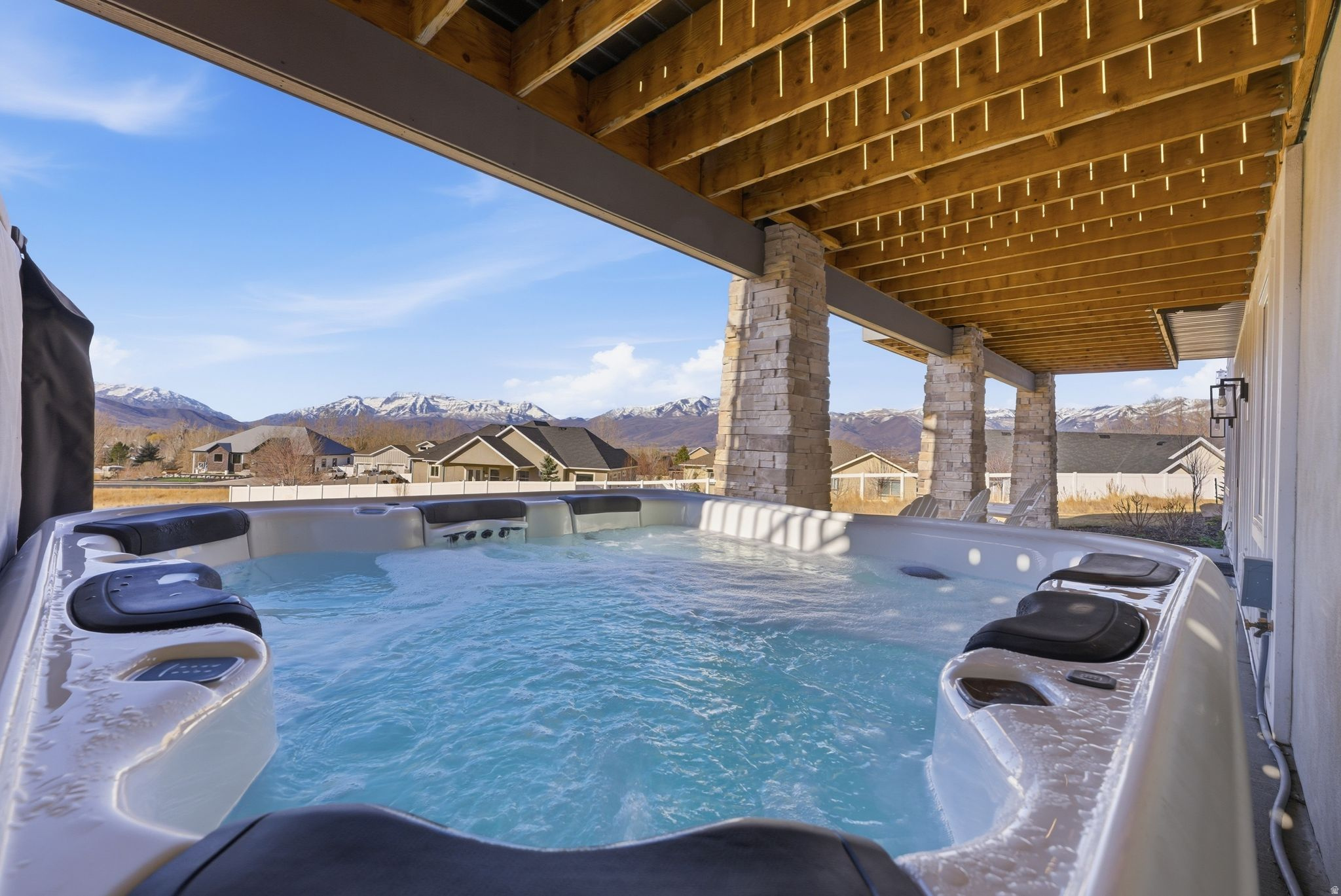 STONE CREEK - Residential