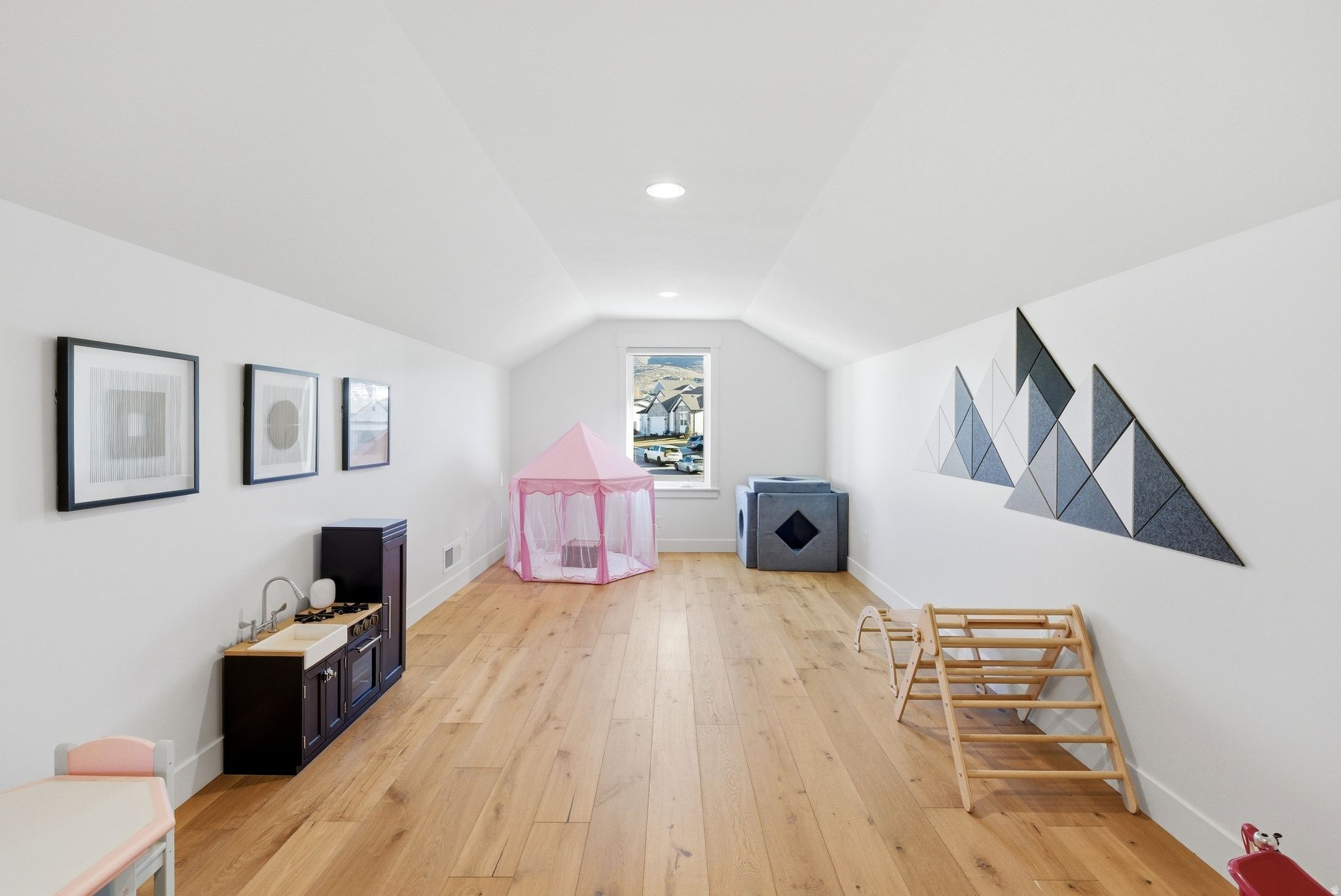 STONE CREEK - Residential